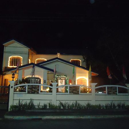 Donsol Aguluz Homestay Exterior photo