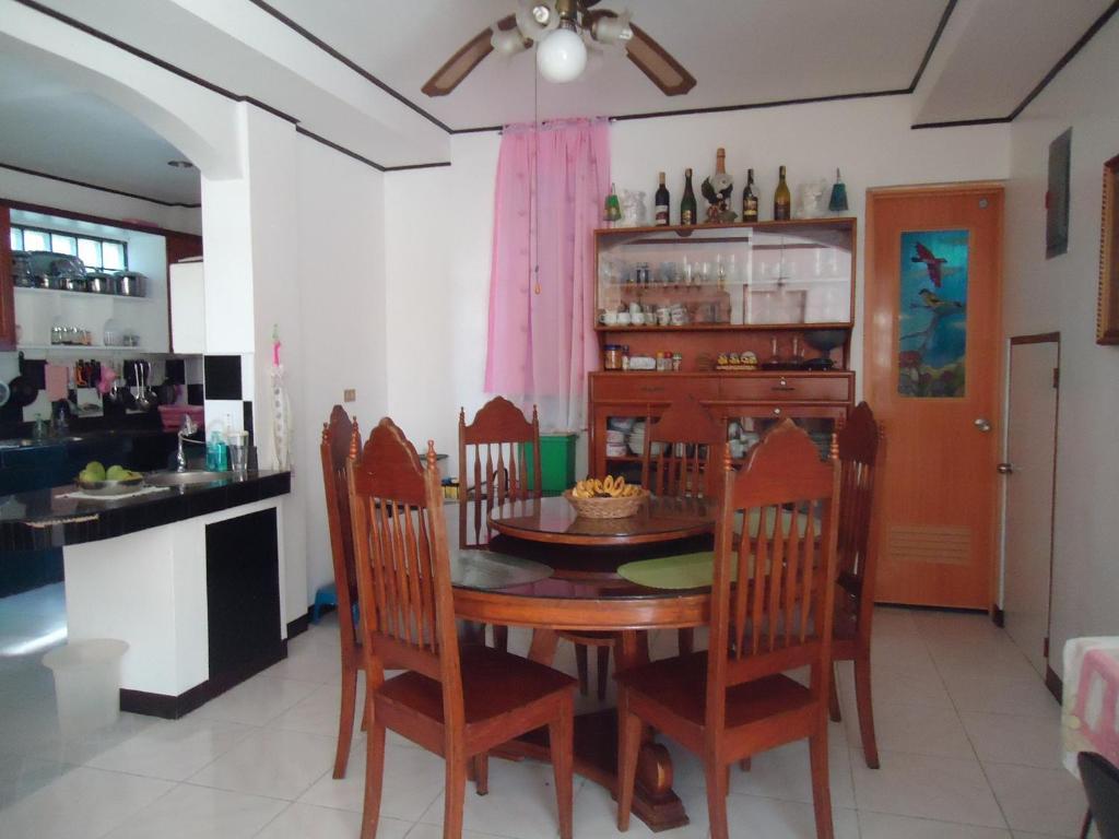 Donsol Aguluz Homestay Exterior photo